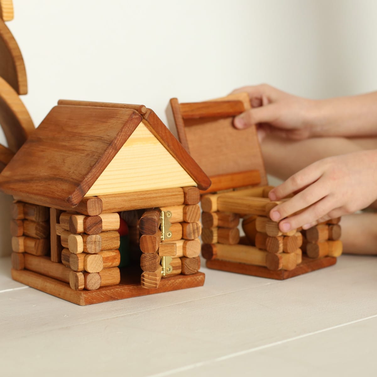 Рейтинг топ-5 лучших деревянных игрушек для детей 3-4 лет по версии КП