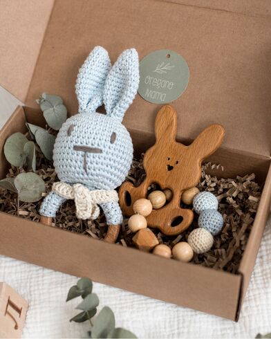 Подарочный набор натуральных игрушек зайчиков на рождение малыша мальчика