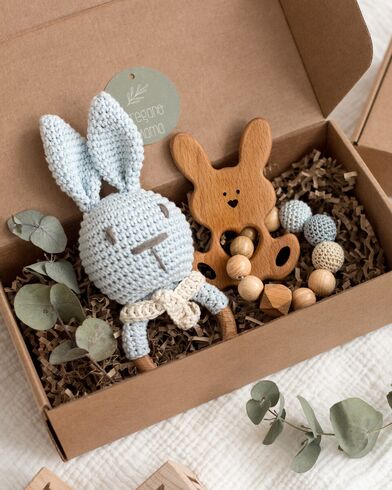 Подарочный набор игрушек из органических материалов на выписку из роддома от Oregano Mama