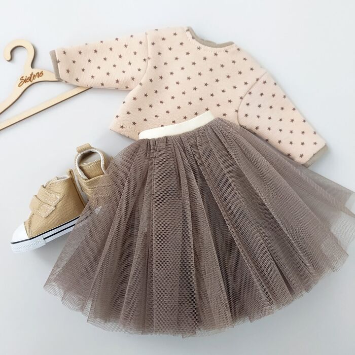 Комплект одежды для куклы Паола Рейна свитшот, юбка и кеды