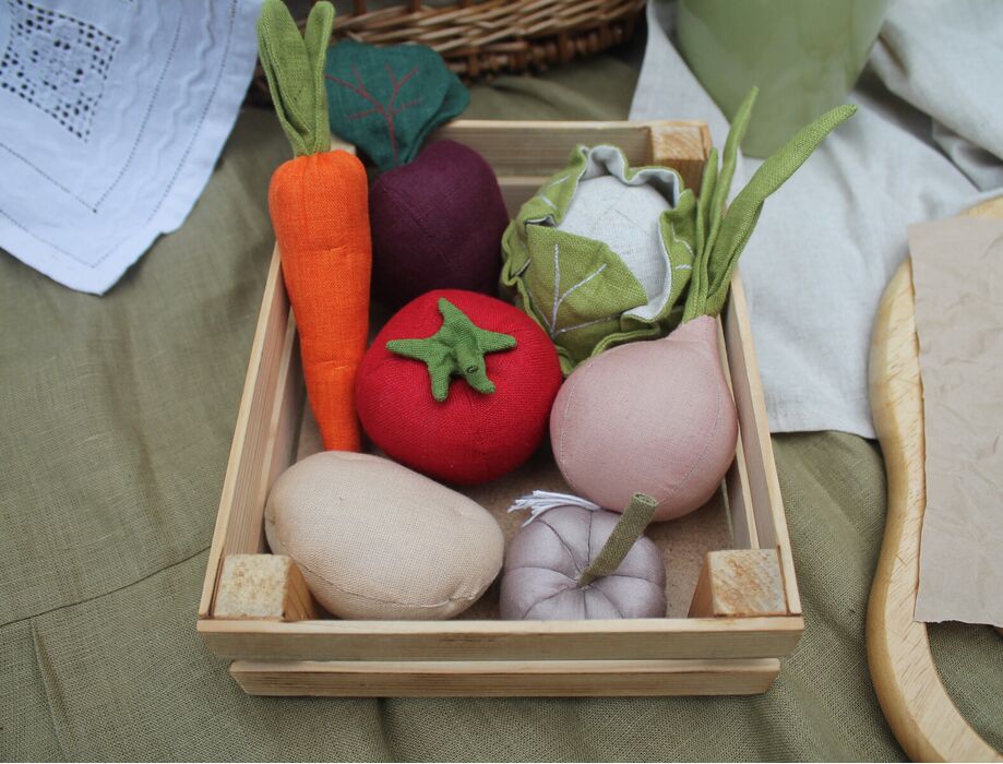 Морковь, свекла, чеснок , картошка, капуста, томат для игры в кухню